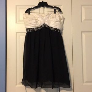Black and White Formal Short Strapless Dress